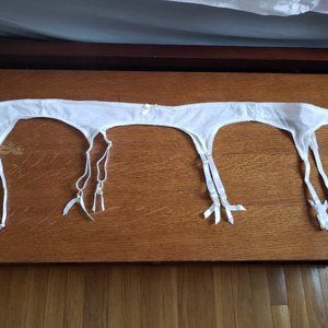 White Garter Belt 8 Strap 3X/4X Plus Size